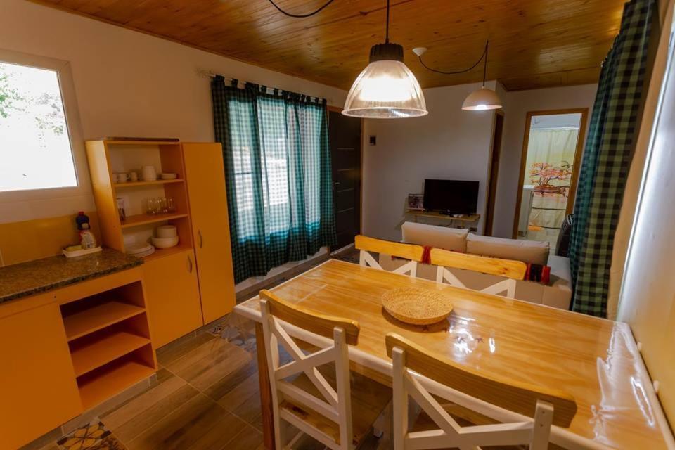 Cabanas La Lila Huinganco Luaran gambar